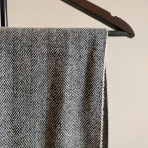 Herringbon pattern scarf